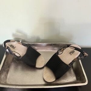 Super Comfy Black Sandals